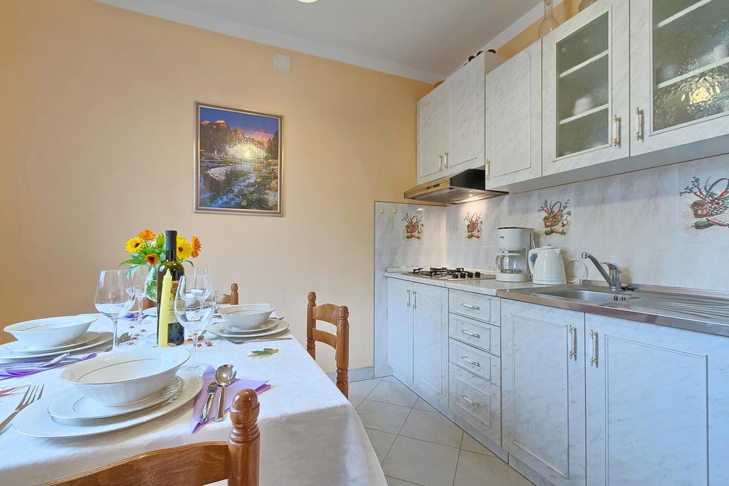 Nedeščina Apartments Valoda מראה חיצוני תמונה
