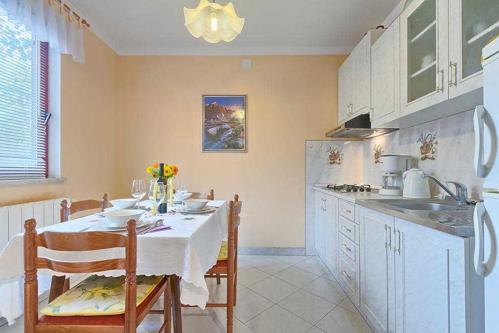 Nedeščina Apartments Valoda מראה חיצוני תמונה