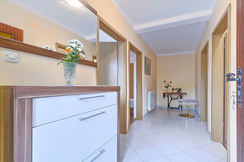 Nedeščina Apartments Valoda מראה חיצוני תמונה