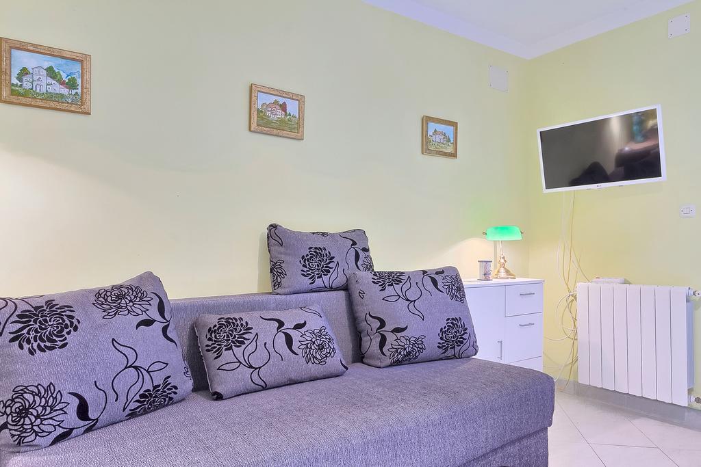 Nedeščina Apartments Valoda מראה חיצוני תמונה