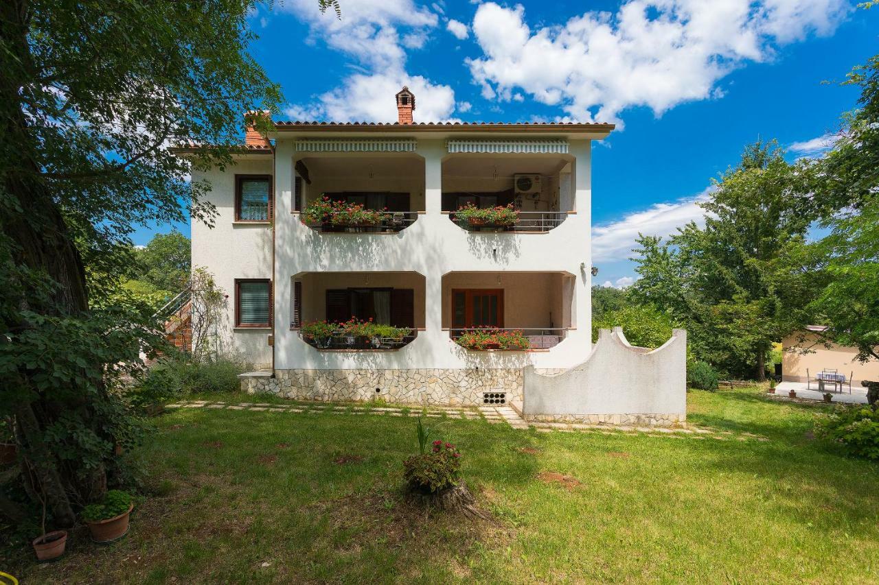 Nedeščina Apartments Valoda מראה חיצוני תמונה