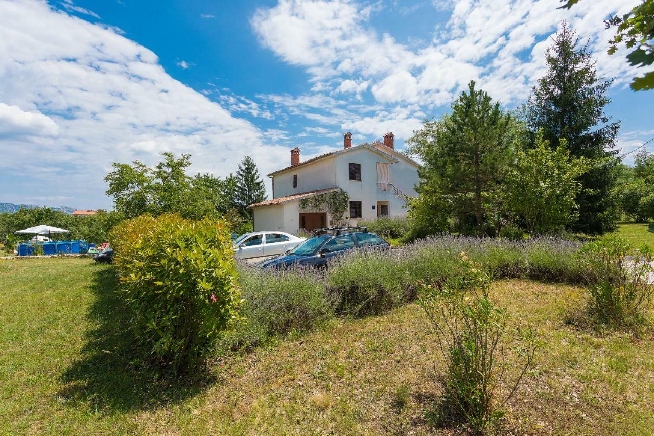 Nedeščina Apartments Valoda מראה חיצוני תמונה