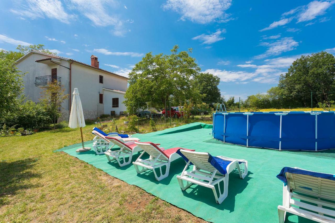 Nedeščina Apartments Valoda מראה חיצוני תמונה