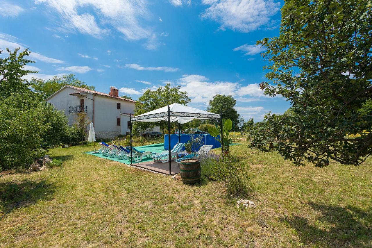 Nedeščina Apartments Valoda מראה חיצוני תמונה
